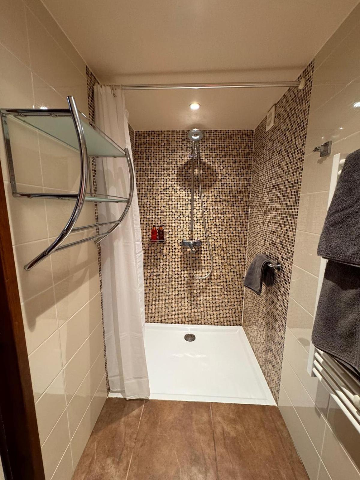 B&B Maison Des Etoiles Chambre D'Hotes Adult Only Verrieres  Esterno foto